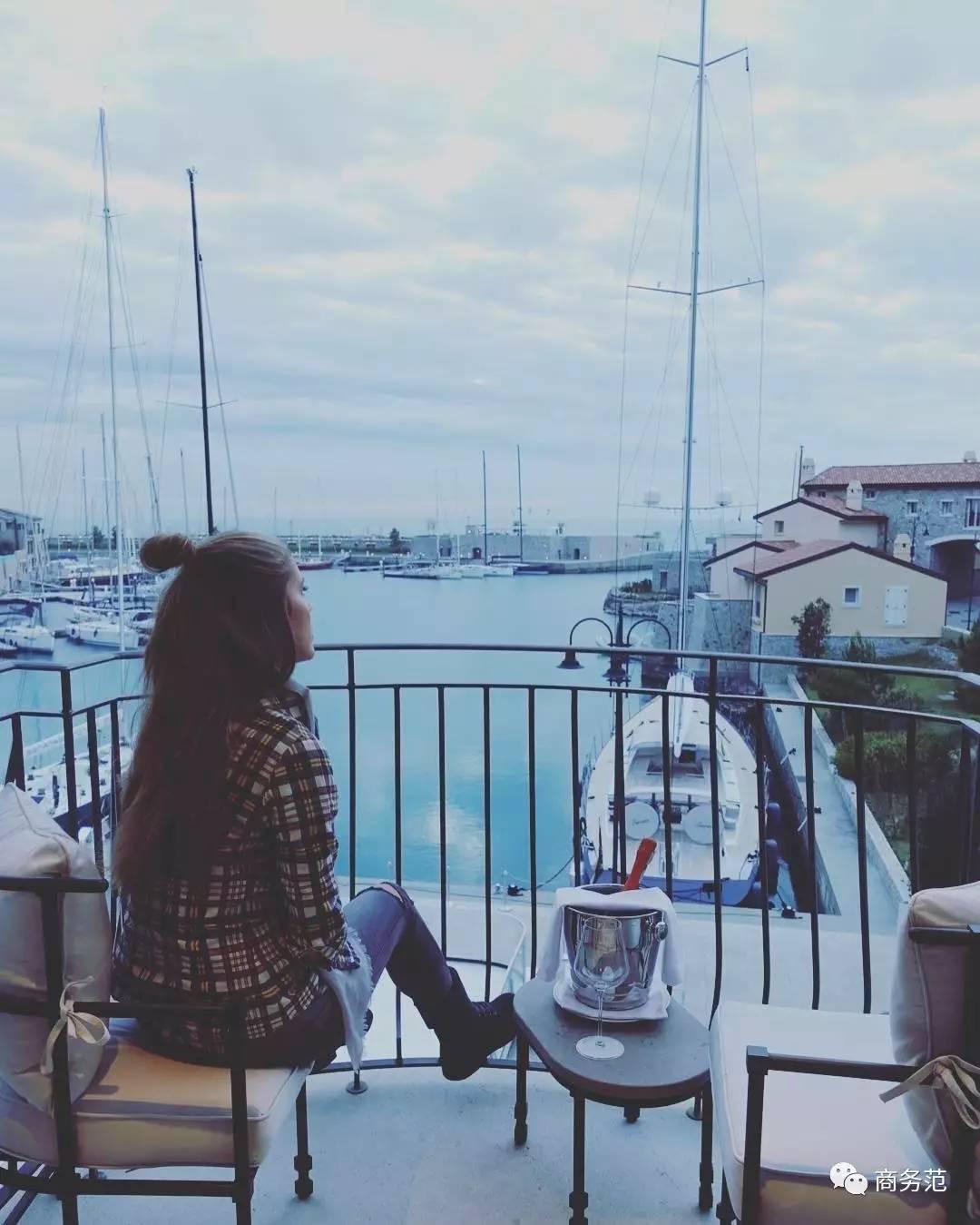 65万颗水晶打造的婚礼,施华洛世奇继承人款婚纱