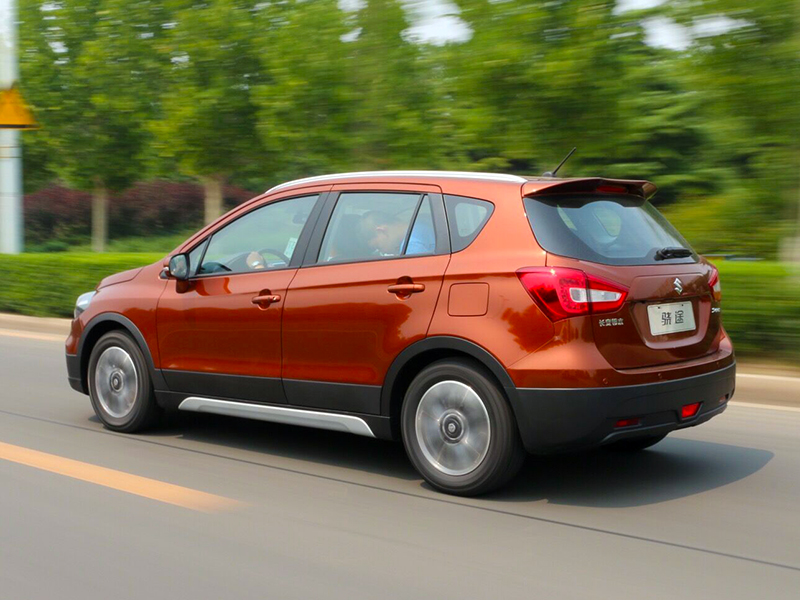 外观没啥特点的车,外观动力不差的车