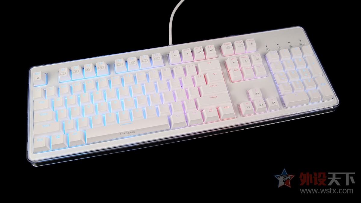 这款键盘有点厉害：可调键程、可在右上方组装乐高模型，最重要的是它有10种灯效