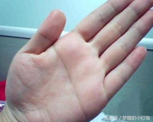 手相中间的线断了什么意思,手相断纹掌是好是坏