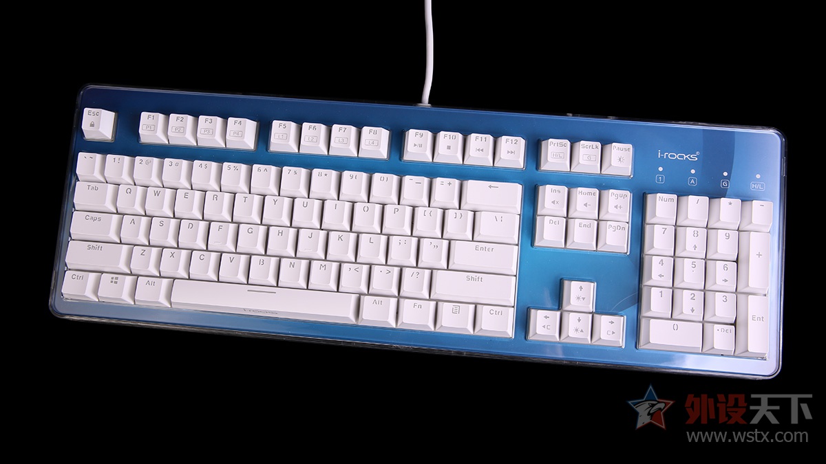 这款键盘有点厉害：可调键程、可在右上方组装乐高模型，最重要的是它有10种灯效