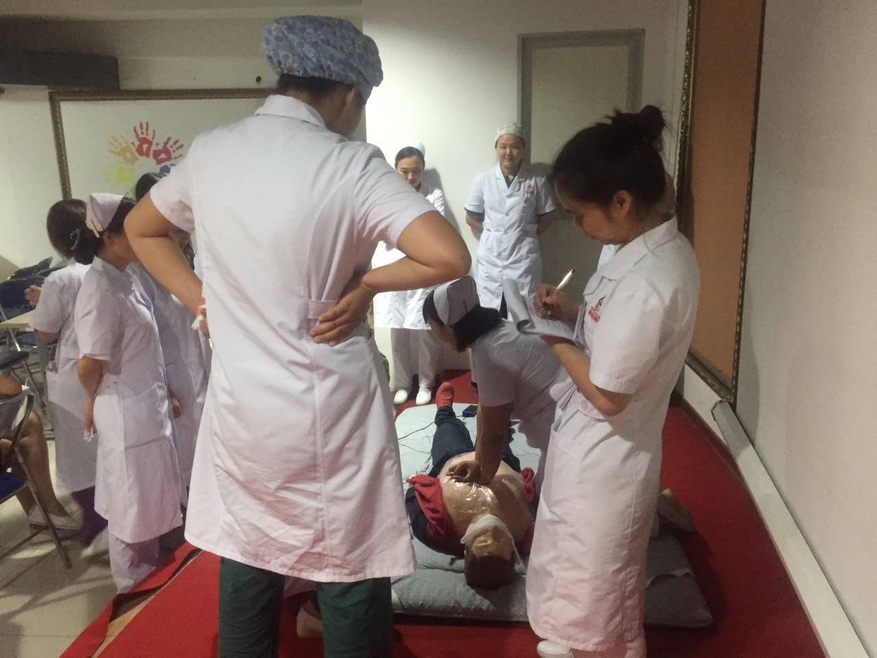 开展心肺复苏急救培训报道,开展心肺复苏急救演练培训报道