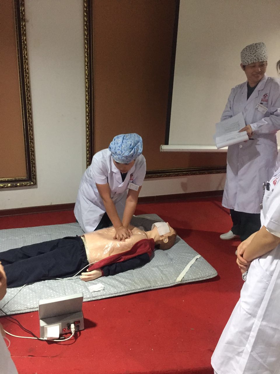 开展心肺复苏急救培训报道,开展心肺复苏急救演练培训报道