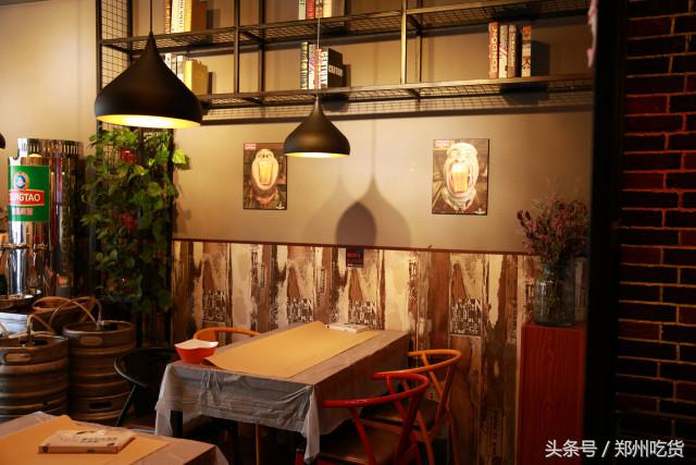 几个意思？去郑州南阳路吃海鲜,服务员你把菜倒桌上就跑？