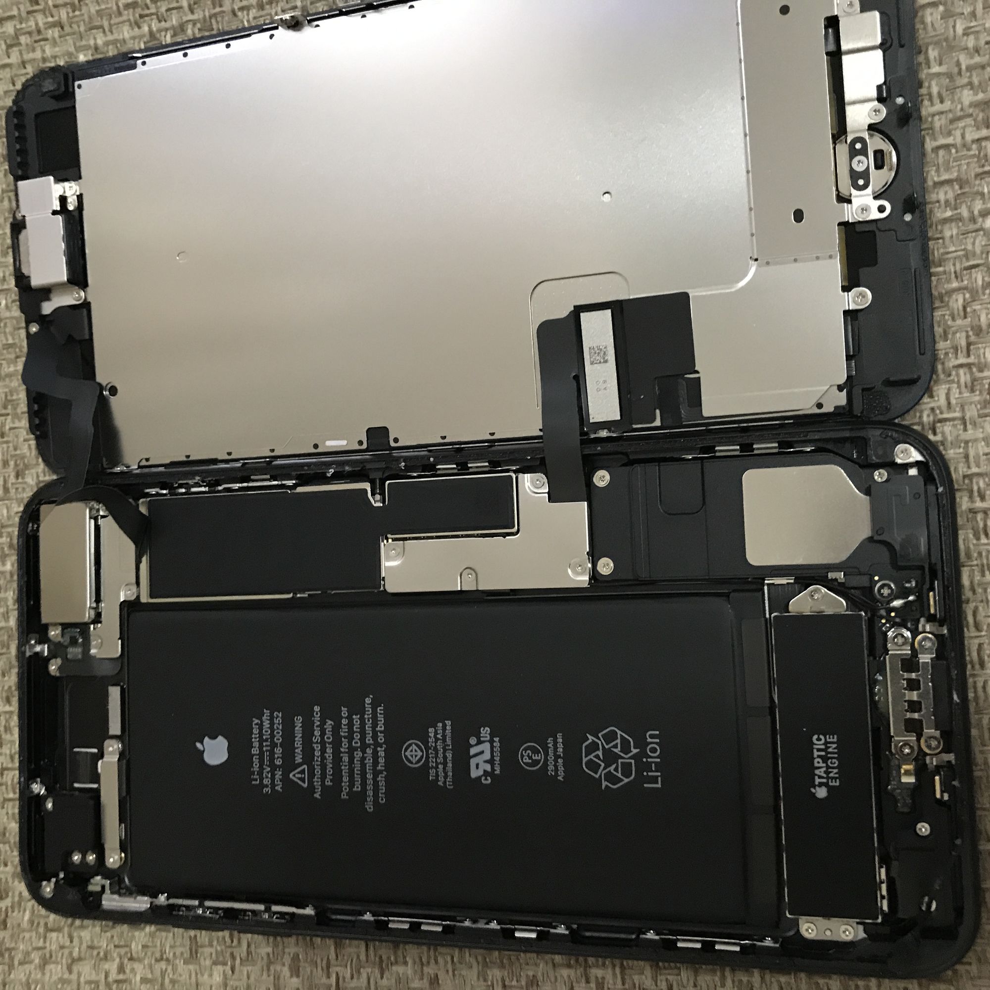 苹果7p磨砂黑拆机,苹果7plus磨砂黑拆机