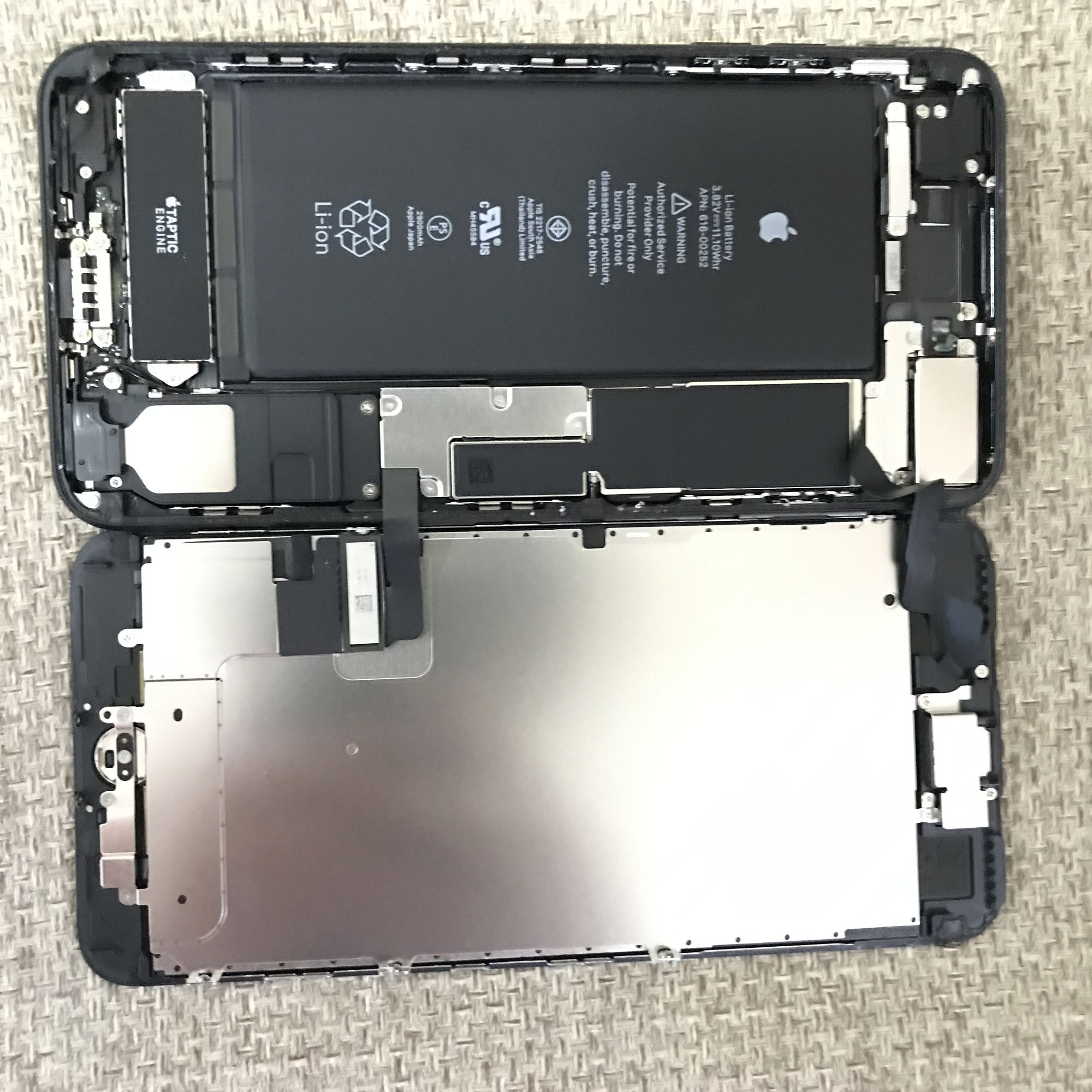 苹果7p磨砂黑拆机,苹果7plus磨砂黑拆机