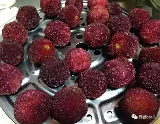 正宗杨梅酒的泡制方法,怎样酿制杨梅酒窍门