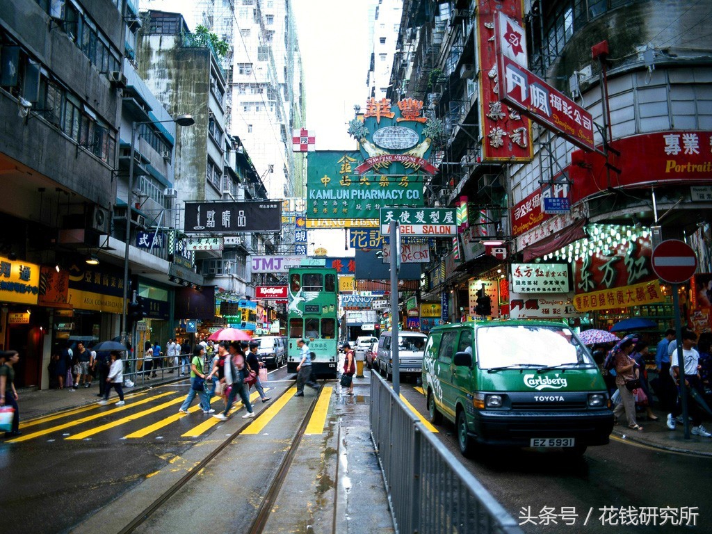 香港20年,从购物天堂回归文化原色?