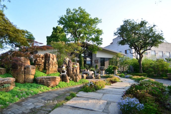 鎷滆涓滅鑽夊爞,鑺卞洯鎷滆