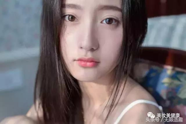 阿玛尼和沁水粉底液哪个好用,阿玛尼气垫和粉底液哪个好用