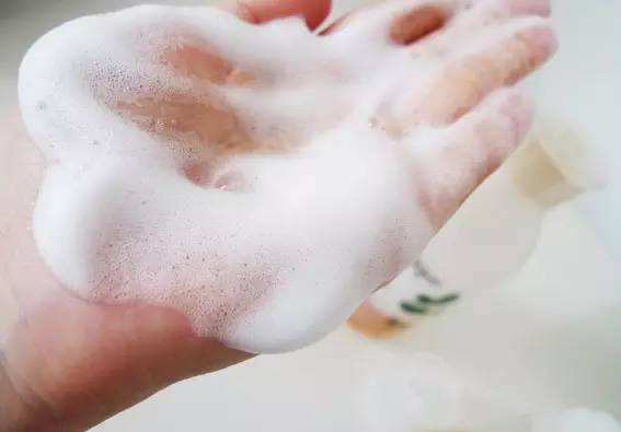 宝宝洗发掉发怎么回事,洗发掉发