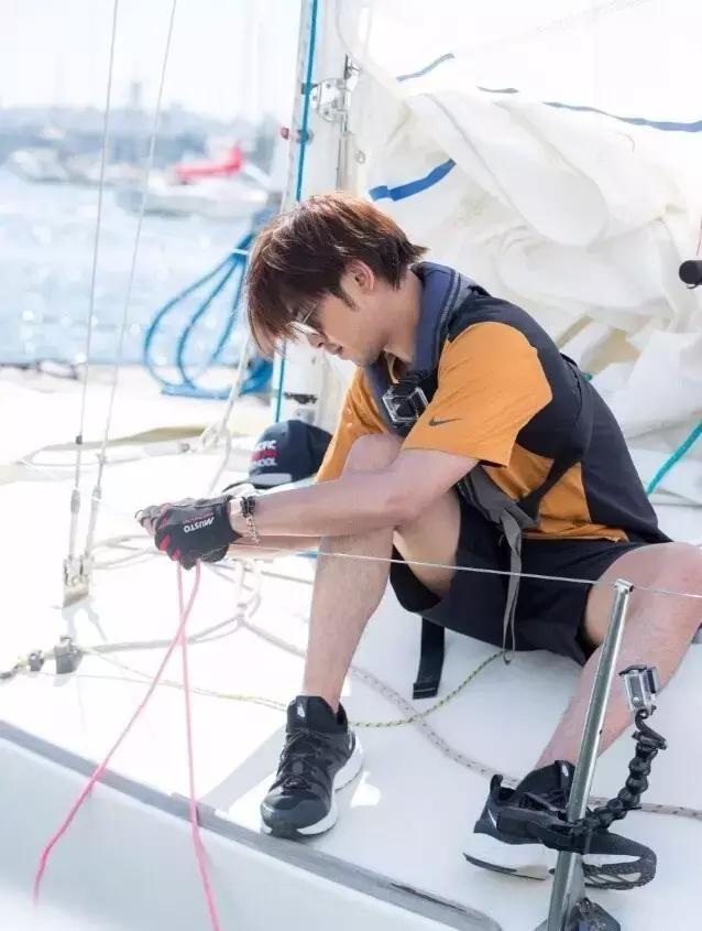 林依晨陈妍希关系,林依晨林心如私下关系