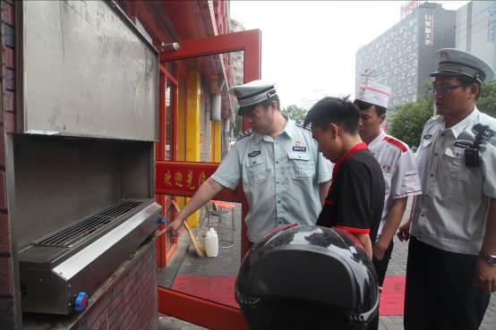 丰台：*党**徽在协同发展中闪光161家商市场已完成疏解提升