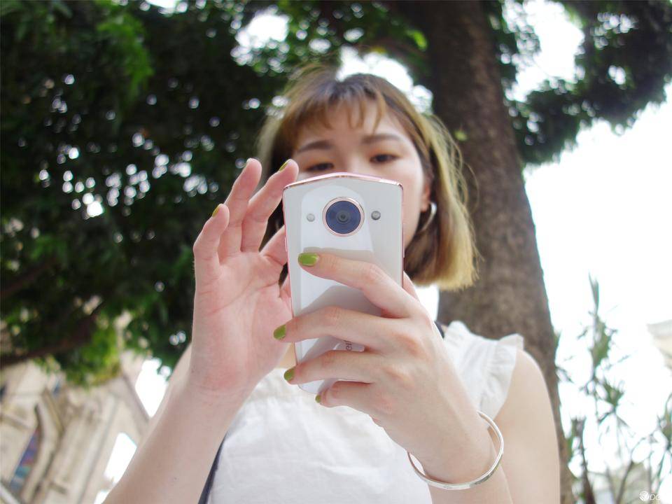 一个男生用美图手机是怎样的体验？