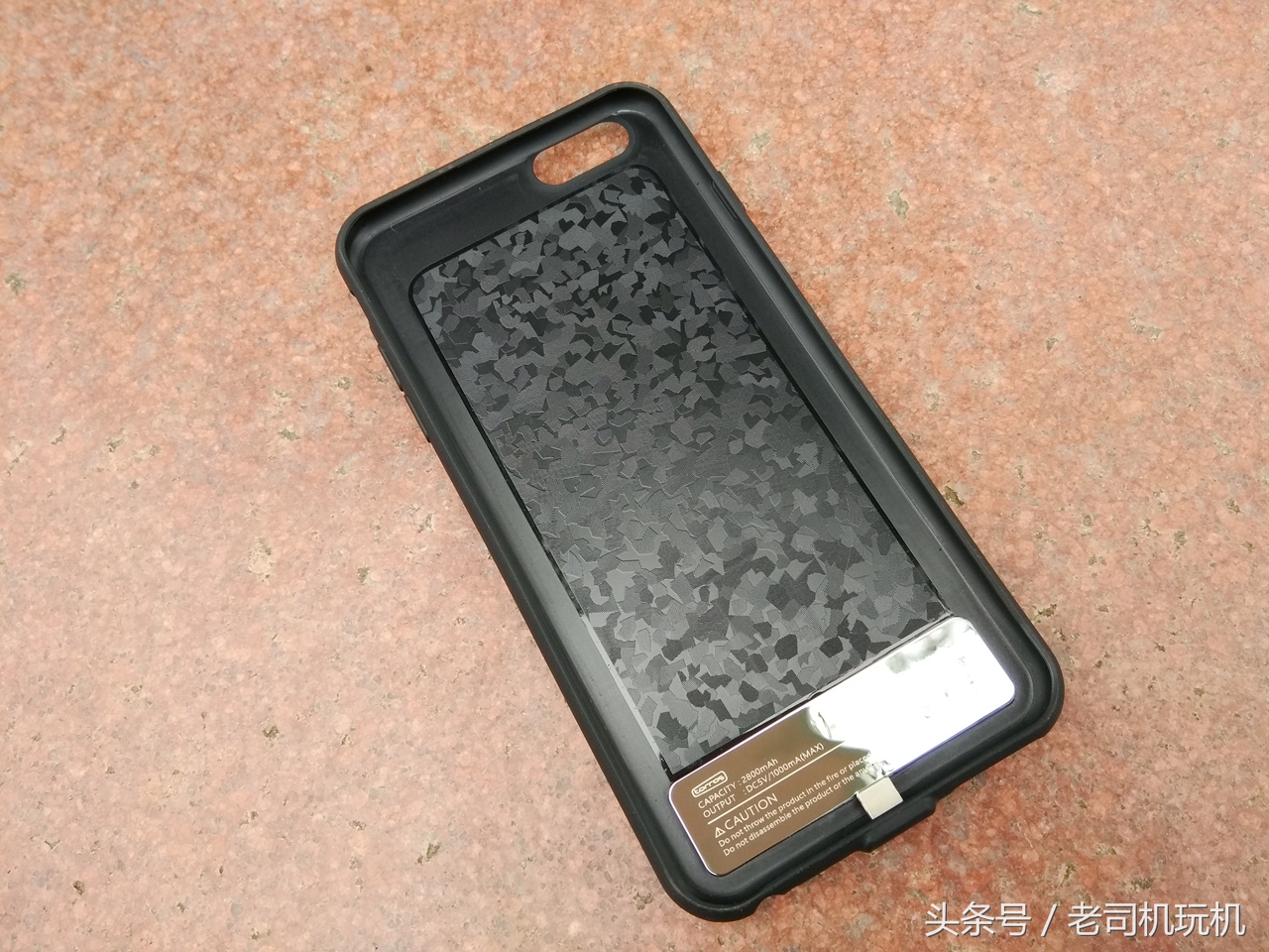 图拉斯充电宝对比苹果外接电池,苹果图拉斯磁吸充电宝真实测评