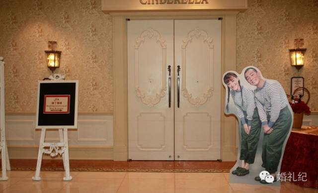 拍完婚纱照除了晒朋友圈虐狗，它还能干什么？