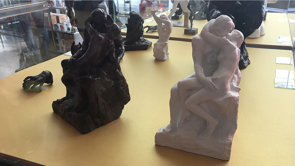 何必手抖拿起30万的玉镯，这些法国土特产颜高又便宜