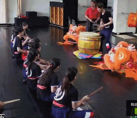 鹿晗玩魔方完整版,鹿晗还原魔方瞬间视频