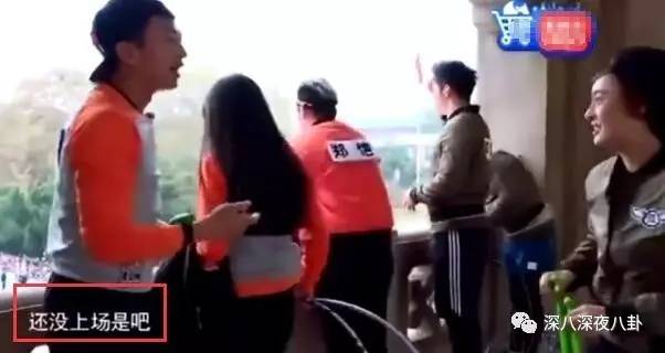 鹿晗玩魔方完整版,鹿晗还原魔方瞬间视频