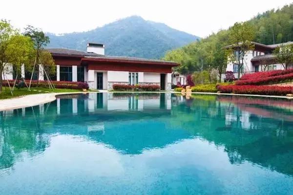 何必去马代,宁波这些美到窒息の无边泳池,就能让你一秒入海,即刻度假