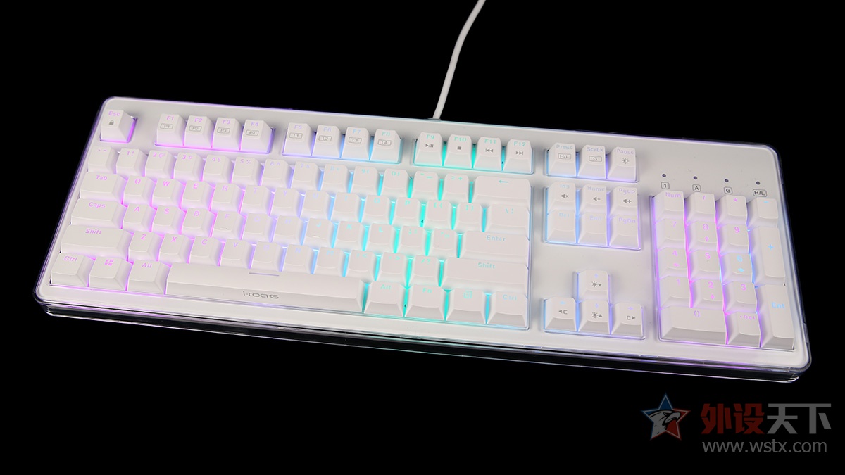 这款键盘有点厉害：可调键程、可在右上方组装乐高模型，最重要的是它有10种灯效