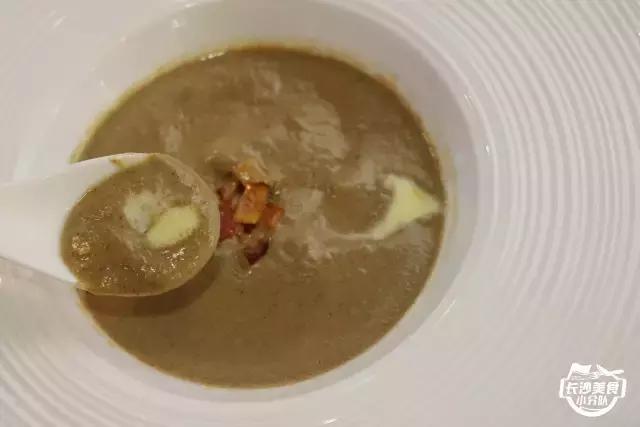 英国网红餐厅假餐厅,英国虚假网红餐厅刷到第一