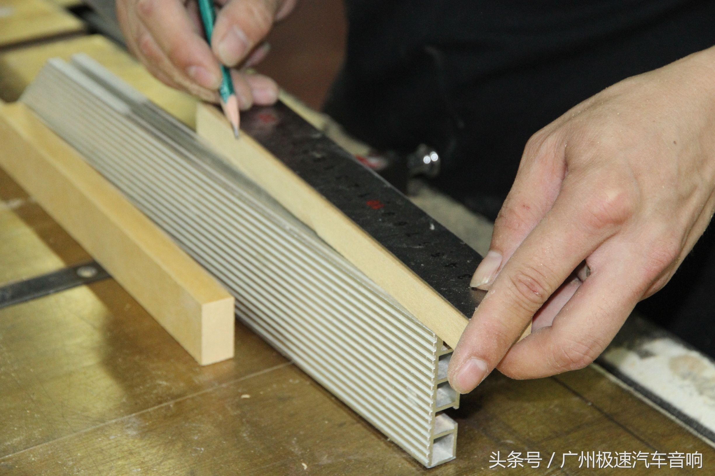 大众途观改音响,老途观更换2万元的音响