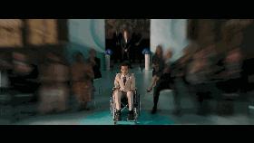 这是一部能让你从头笑到尾的电影，能把间谍片拍成这样也太鬼了！