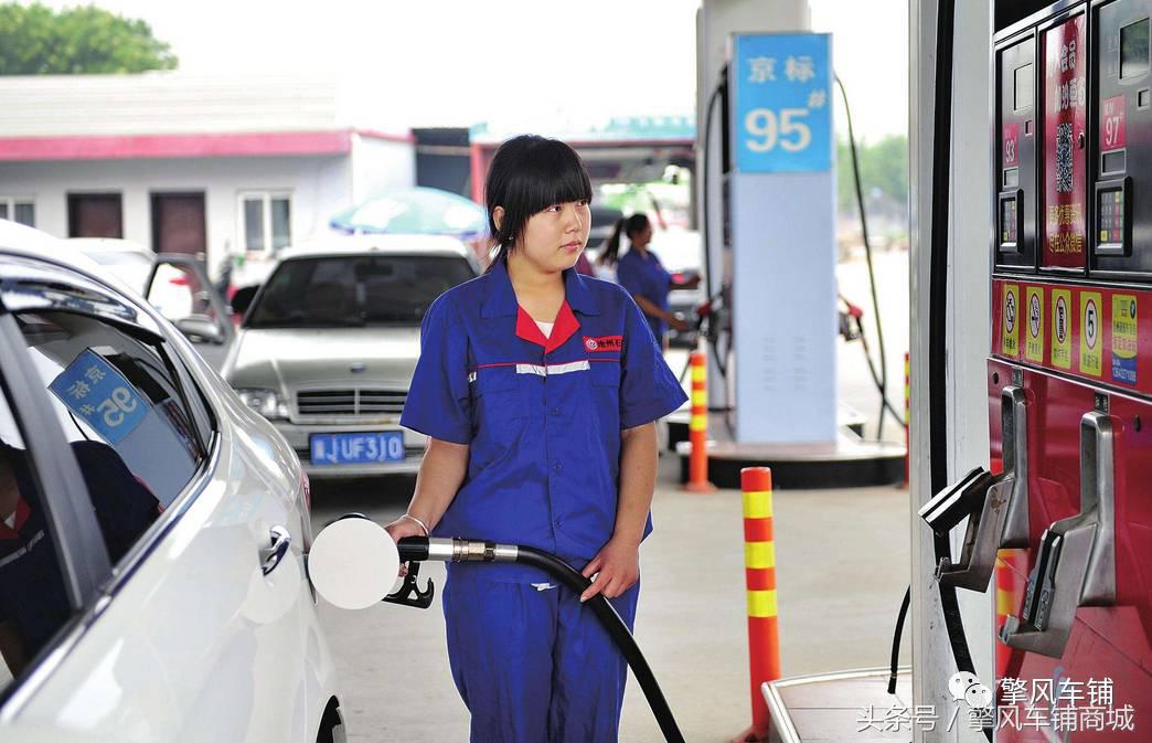 往汽油里面加水还能用吗,如果汽油车加了柴油会怎么样