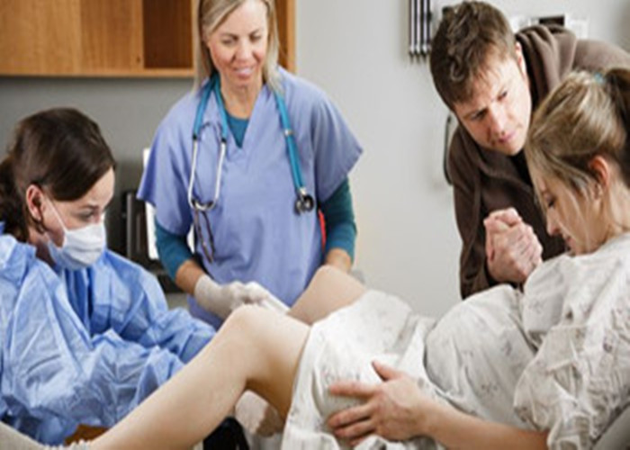 据说,一边生孩子的时候会一边拉便便?画面不敢想象!