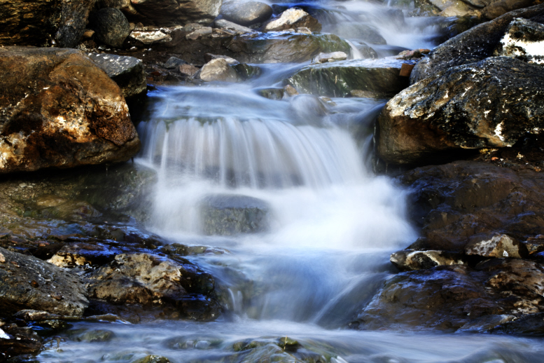 大柴旦雪山温泉介绍,大柴旦雪山温泉海拔多少米
