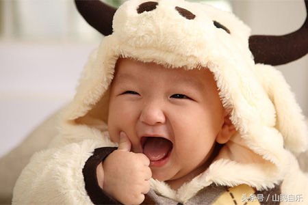 宝宝乳牙没长好怎么办,乳牙不好对宝宝的发育影响巨大