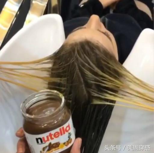 巧克力染发膏能和自然黑混合用吗,用巧克力酱染发