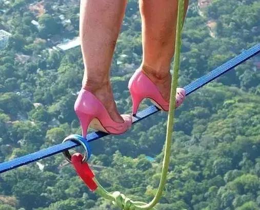 濂藉彲鐖辩殑濡瑰瓙,鍙埍鐨勫瀛愪负鑷繁鍔犳补