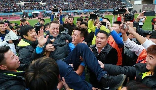 卡纳瓦罗的一字开球阵再现,卡纳瓦罗表现