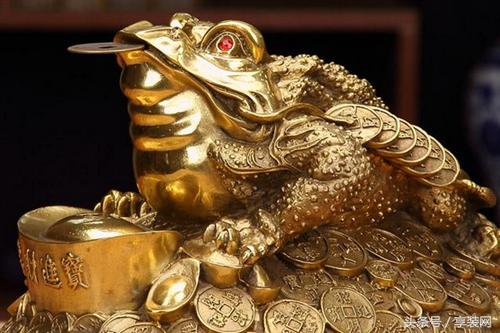 你家有三脚蟾蜍摆件吗?风水作用真的太神奇了!