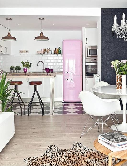 冰箱放客厅如何装饰,原来冰箱还可以这样装饰