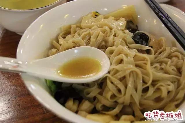 康熙点过赞,失传了60年,这碗有10种浇头的苏式锅面又重出江湖