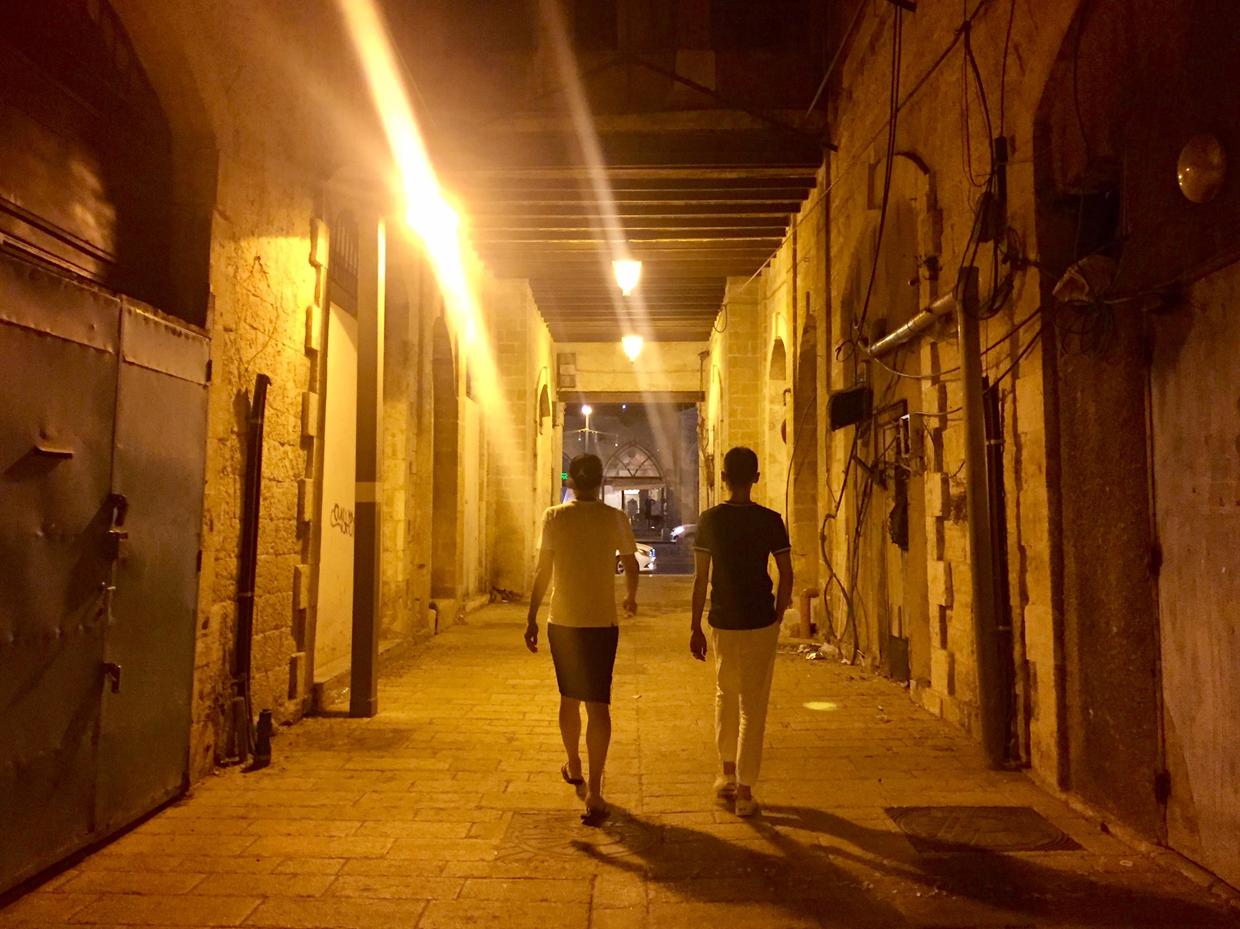 以色列特拉维夫闹市区 (以色列特拉维夫白色之城繁荣原因)