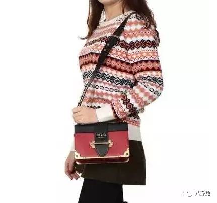 模特照还没拍时髦，就去投资时尚电商，京东到底行不行？