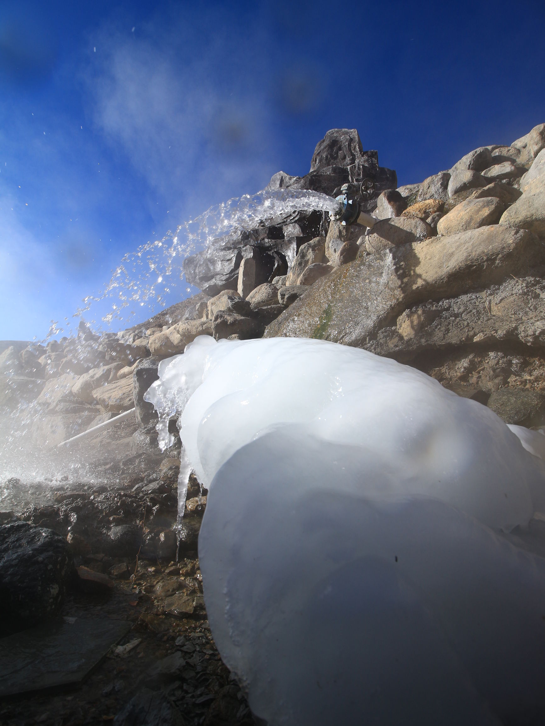 大柴旦雪山温泉介绍,大柴旦雪山温泉海拔多少米