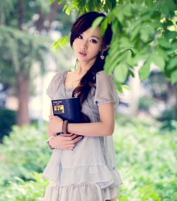 圆脸肉肉的女生扎什么发型,瓜子脸短头发夏天可以怎么扎头发