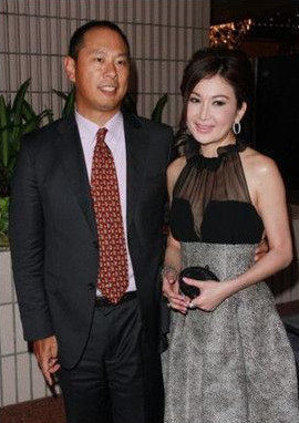 谢娜凭借实力进入决赛张杰助阵,明星恩爱夫妻你最喜欢哪对?