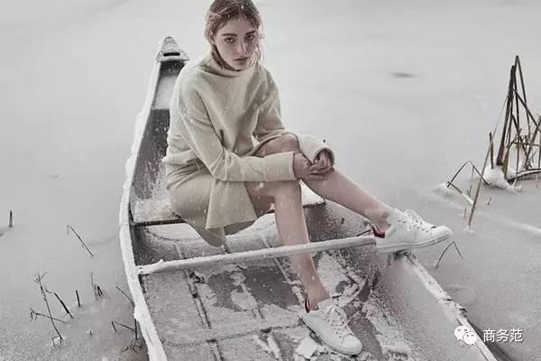 gucci刺绣小白鞋图案,gucci小白鞋金字母