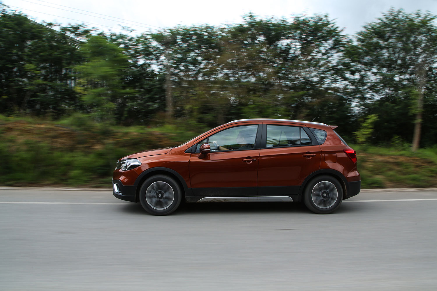 适合家用车性价比高的suv,适合家用性价比高的车suv10万左右