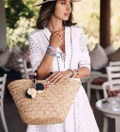 最近整个时尚圈都中了这个包包的毒!