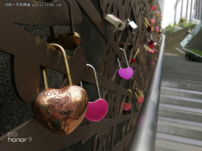 荣耀手机拍照对比评测,荣耀6p拍照对比