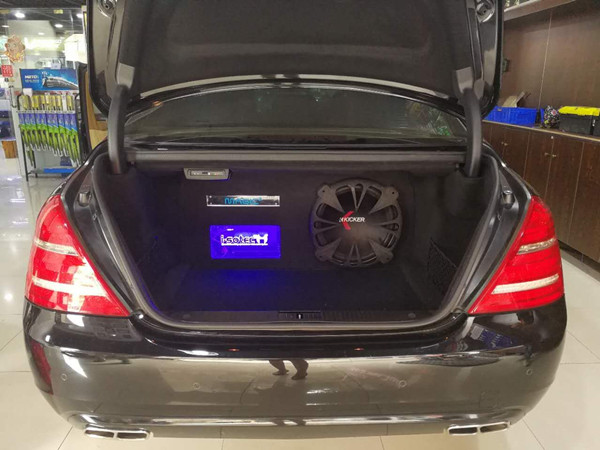 重庆奔驰s改装,重庆乐改汽车音响