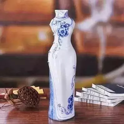 凤凰折翼下一句是浴火重生吗,折翼后浴火重生