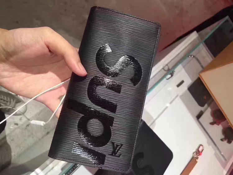 lv联名supreme火爆程度,lvxsupreme衬衫